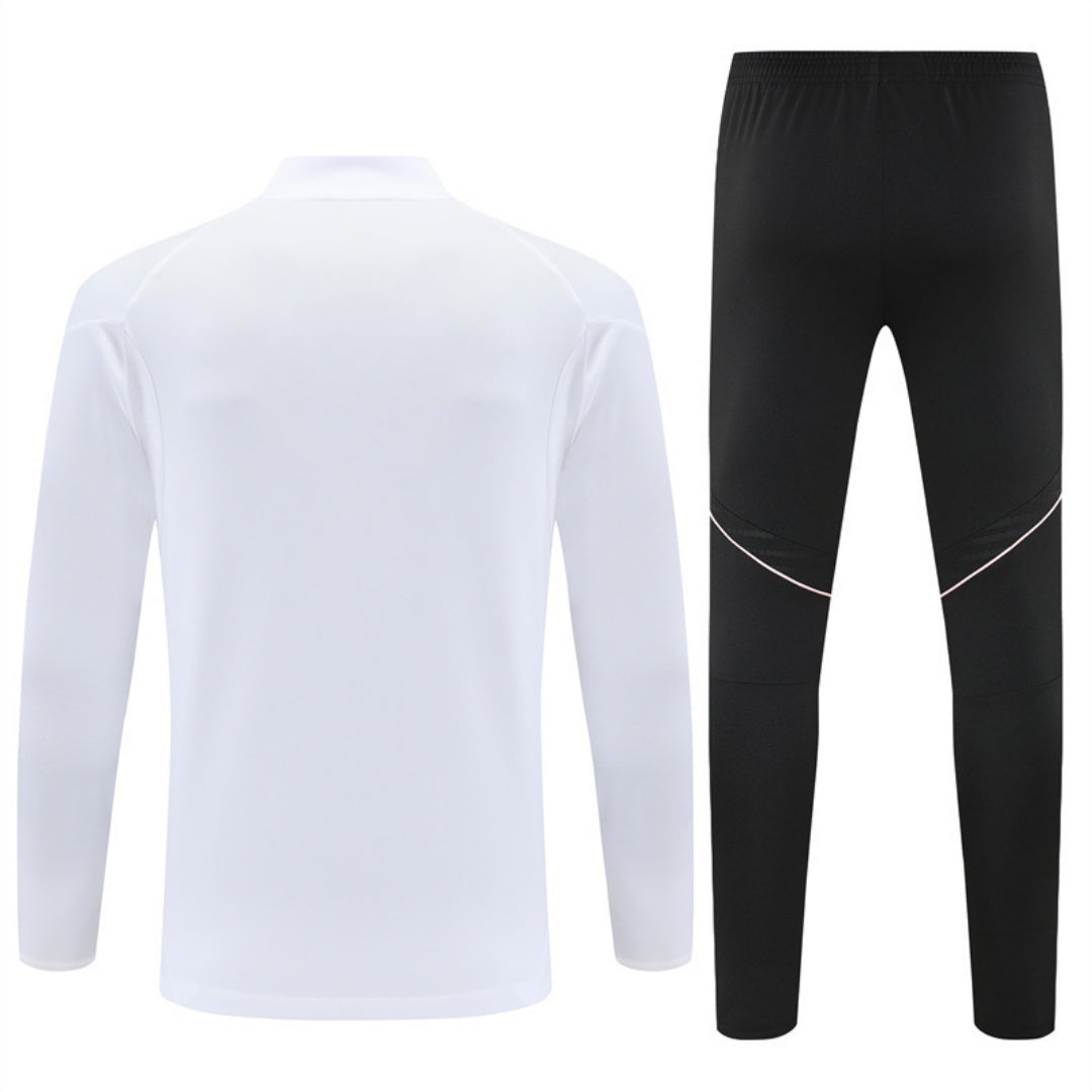 25/26 Ensemble Juventus Spécial B